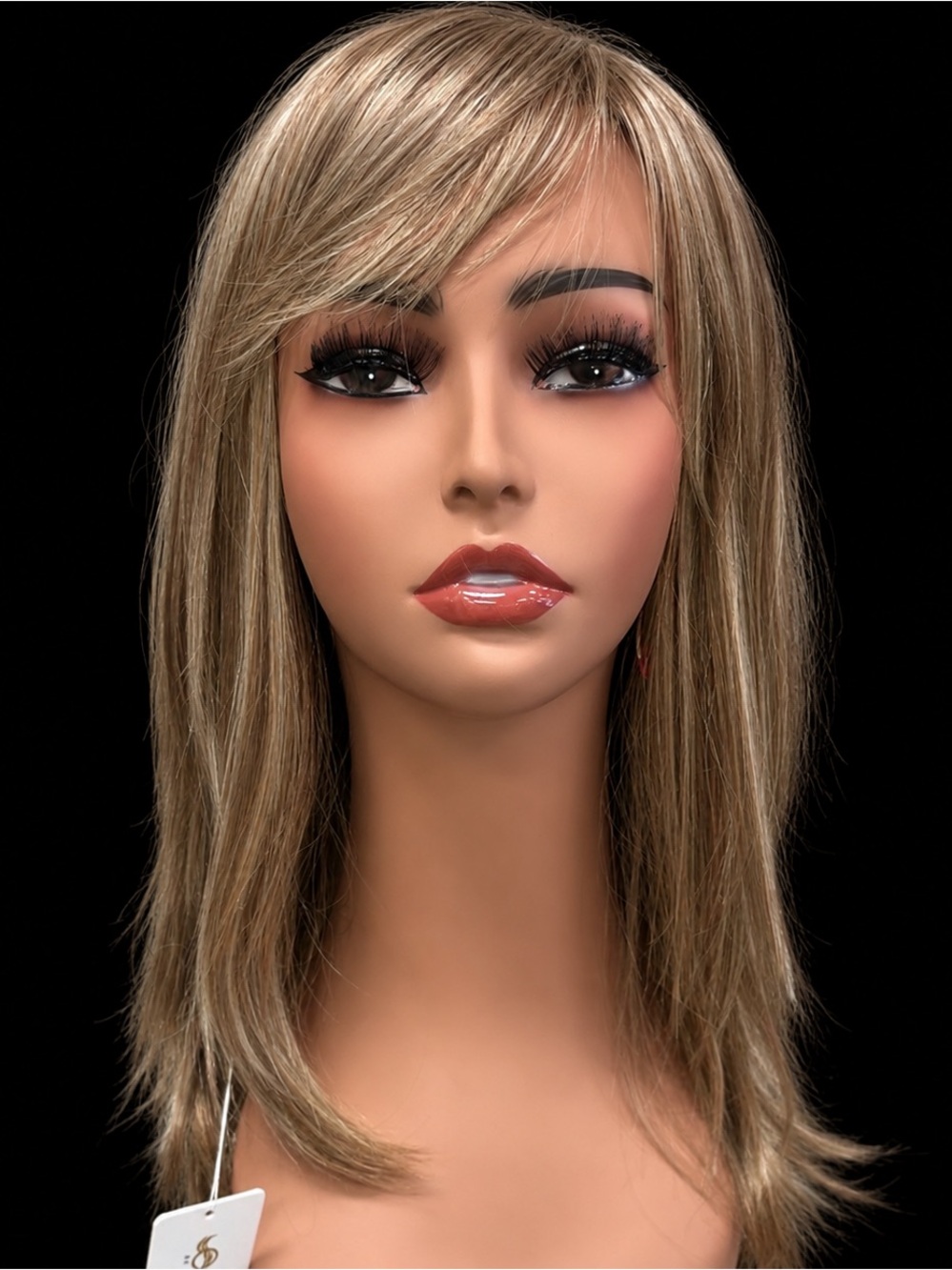 Envy Synthetic wig in Ginger Cream